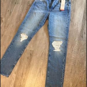 Woman levi new 28x32